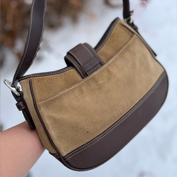 Coach Suede Brown Hamptons Shoulder Bag 🤎 - Picture 3 of 15